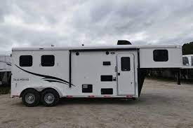 Take a tour of our safetack reverse 2 horse gooseneck trailer with double d trailers owner, brad! Used 2017 Bison 2 Horse Trailer With Living Quarters Dixie Horse Mule Co