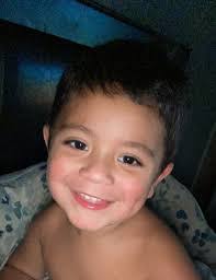 Enrique Rios's Instagram, Twitter & Facebook