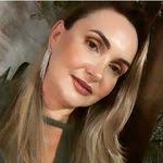 Fern Kern's Instagram, Twitter & Facebook