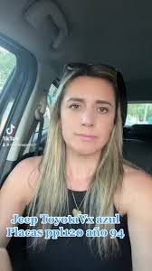 Carolina Pons's Instagram, Twitter & Facebook