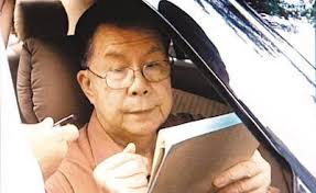 Hong Kong's First: Chinese Police Chief