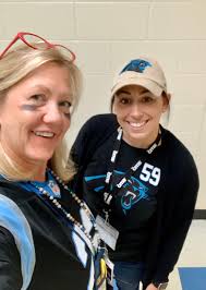 Nicki Elkins (@ElkinsNicki)