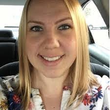 Robin Hoey's Instagram, Twitter & Facebook