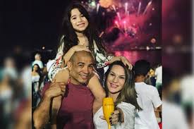 Max holloway stops jose aldo in the third round as eddie alvarez leaves it late in epic although holloway had more success in the second round, aldo managed to significantly damage the. Meet Joanna Aldo Photos Of Jose Aldo S Daughter With Wife Vivianne Aldo Ecelebritymirror
