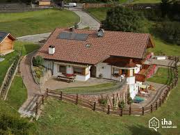 Così potremo mostrarti le unità abitative disponibili per questo alloggio. Flat Apartments For Rent In Selva Di Val Gardena Iha 19819