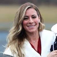 Jennifer Cona's Instagram, Twitter & Facebook