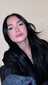 Naomi Rojas's Instagram, Twitter & Facebook