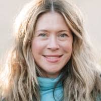 Nicole Dill's Instagram, Twitter & Facebook