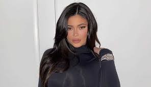 Big ass and big tit black hair babe with brooke beretta gets fucked hard. 20 Of Kylie Jenner S Most Bootylicious Looks Cafemom Com