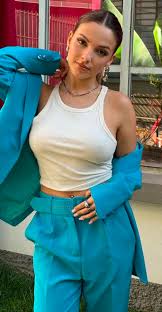 Samara Tramontana - Free pics, galleries & more at Babepedia