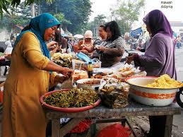 Nah, kalau dibandingkan dengan nasi putih yang per 100 gramnya punya 175 kkal. Sego Jagung Jangan Dilupakan Saat Traveling Kompasiana Com