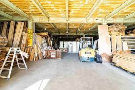goblin 横浜soko店 1f garage 横浜エリアに位置する倉庫ビル内1f路面のスタジオ 実際に作業場 資材置き場として利用している空間を 撮影スタジオとしてお使いいただけます ガレージ風の広大な空間は大型撮影用途に最適 開口部が広く大型機材等の搬入が容易に