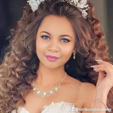 Kim KUnique Ewing (@KimberlyEwing18)