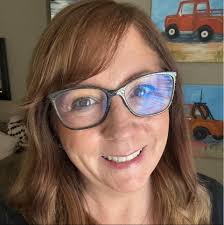 Let every moment feel like golden hour with Ombre Perfume Body Mist ✨  #shajgoj #shopshajgoj #goldenhourglow #ombrefragrance #bodymistmagic