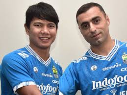 Durasi pemain baru persib bandung: Jupe Dan Artur Gevorkyan Amunisi Baru Persib Bandung