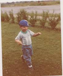 Yard.boys песню скачать в качестве mp3. Here Is Me Running In The Yard When I Was A Little Boy In The Early 1990s Oldschoolcool