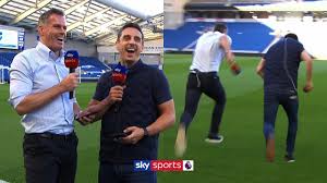 Gary neville and jamie carragher were in agreement on six players as they named their teams of the 2020/21 premier league season. Carragher Neville Race Each Other And Answer Fan Questions Instagram Q A Youtube