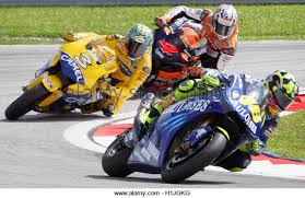 Born 16 february 1979) is an italian professional motorcycle road racer and multiple motogp world champion. 1 12 Yamaha Yzr M1 Tobacco Motogp 2004 Valentino Rossi 46 Bikes Succesbod