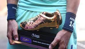 وسبق للاعب البرتغالي الحصول على لقب هداف الدوري الإنكليزي في صفوف مانشستر يونايتد عام 2008. Ø¥Ù†ÙÙˆØ¬Ø±Ø§Ù ØªØ±ØªÙŠØ¨ Ù‡Ø¯Ø§ÙÙŠ Ø§Ù„Ø¯ÙˆØ±ÙŠ Ø§Ù„Ø¥Ù†Ø¬Ù„ÙŠØ²ÙŠ Ù‚Ø¨Ù„ Ø§Ù†Ø·Ù„Ø§Ù‚ Ø§Ù„Ø¬ÙˆÙ„Ø© 35