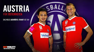 Fanartikel und hing nur im kasten und somit ungetragen! Austria Wien Stellt Neues Auswartstrikot Vor Sky Sport Austria