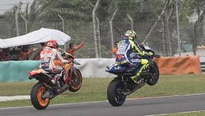 Rossi 10 podi, di simoncelli l'ultima pole italiana. Marquez And Rossi United By Simoncelli Motorcycle Sports