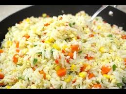 Arroz caldo, also spelled aroskaldo, is a filipino rice porridge casserole rice and chicken gruel heavily infused with ginger and garnished with toasted garlic, scallions, and black pepper. Pin Em 4receitas Salgadas