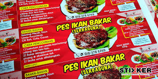 Contoh iklan produk makanan yang pertama adalah sebuah banner iklan sederhana yang menawarkan olahan jamur sebagai menu andalannya. Sticker Label Produk Stixkers Com