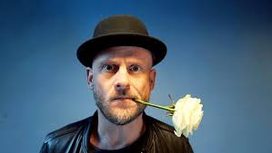 R'wan plante son rap-musette chez Piccolo