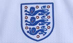 The free kick comes into the box and england deal with it. Uvgn27azusz9xm