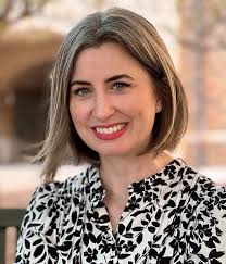 Join us for a special lecture hosted by Andrew Kuebeck addressing Identity,  Gender and Masculinity in Enamel Artwork. Thursday, February 23, 2023 at  7:00 PM, Media & Communications Bldg. 075 Prof. Andrew