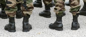 Résultat de recherche d'images pour "chaussures armée française"