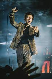 Exclusive vip lounge and hospitality access with premium food and drinks. My Definitive Ranking Of Harry Styles 2018 Tour Outfits Harry Styles Concert Harry Styles London Harry Styles Photos