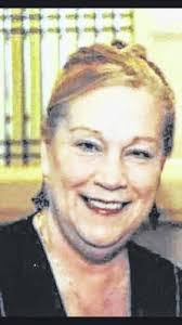 Carolyn Brammer's Instagram, Twitter & Facebook