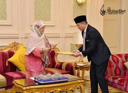Kementerian hal ehwal ekonomi, setia perdana 5 & 6, kompleks setia perdana, pentadbiran kerajaan persekutuan (8,156.37 km) 62502 putrajaya, wilayah persekutuan, malaysia. Kementerian Hal Ehwal Ekonomi Lulus Dana Rm8 Juta Menaiktaraf Institut Kemahiran Tenun Pahang Diraja The Malaya Post
