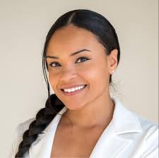 Katie Gentry's Instagram, Twitter & Facebook