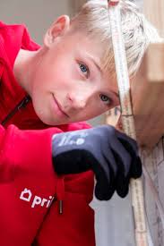 13-årige Jonathan møder ind på byggepladsen 6.30: