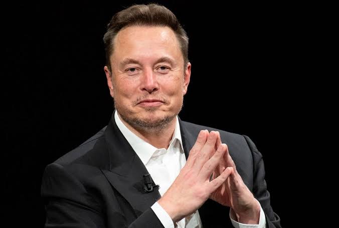 Elon Musk lança XChat: novo recurso de mensagens no X promete mais privacidade e funções sem número de telefone
