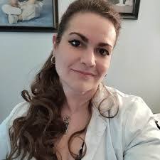 Derrick Hutton's Instagram, Twitter & Facebook