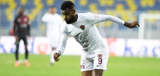 Bu doğrultuda cimbom'da gündeme gelen isimlerden biri de hatayspor'da attığı gollerle adından söz ettiren aaron boupendza. Boupendza Galatasaray Macinda Yok Galatasaray Haberleri Haber7