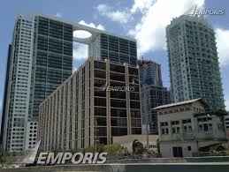 Ob es tote oder verletzte gab, ist noch nicht klar. Miami Gebaude Emporis