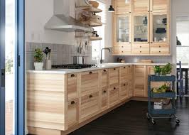 Ein Entspannter Naturlicher Look In Deiner Kuche Ikea Kuchenideen Schrank Kuche Kuchenschrank Ikea