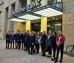 Auch das geld auf deinem konto kann gutes tun und nachhaltige projekte voranbringen. 78 Deutsche Bank Human Resources 2021 Photos