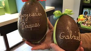 But while asmr has amassed millions of loyal fans around the world, it's still met with skepticism b. Pour Paques Vous N Aurez Que L Embarras Du Chocolat
