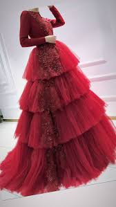 Pin By Secil Erturk On Outfit In 2020 Prom Dresses Long With Sleeves Prom Dresses With Sleeves Dresses