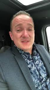 Brad Mossman's Instagram, Twitter & Facebook