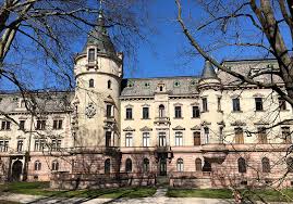 Der erlebnispark schloss thurn ist auf familien mit kindern ausgerichtet und das perfekte ziel für einen abenteuerlichen tag mit der familie. Regensburg Mysummit