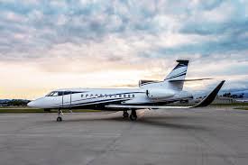 Falcon 900a, falcon 900b, falcon the performance of the falcon 900lx exceeds by 7% the range of the falcon 900ex to reach. Falcon 900ex N923ea Clay Lacy Aviation Inc S N 162