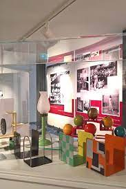 Lasse dich ganz einfach bei uns im zentrum zur knochenmarkspende typisieren und finde es heraus! Inspired By Bauhaus Gotha Experiences Modernity The Kunstforum Gotha Marianne Brandt Ruppel Book Ends Savings Bank Smow Blog