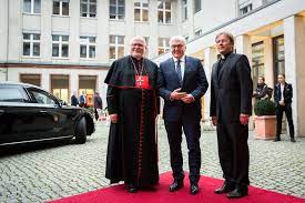 „er war einer der großen, vaticannews.va, 02 oktober 2018, 11:09; Www Bundespraesident De Der Bundesprasident Startseite Teilnahme Am Michaelsempfang Der Deutschen Bischofskonferenz