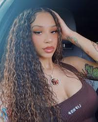 Deja Harris's Instagram, Twitter & Facebook